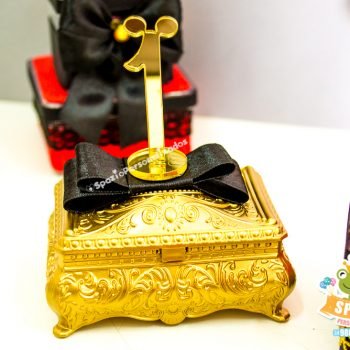bau dourado Papelaria Personalizada de Luxo Tema Mickey