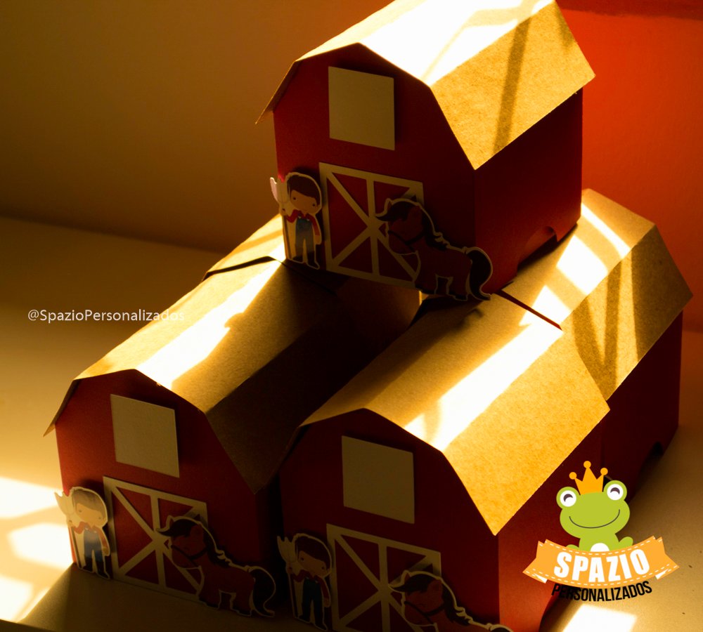 Celeiro Fazendinha Personalizada em Scrap