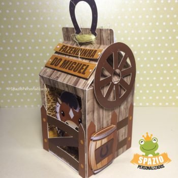 Milk Celeiro Fazendinha Personalizada em Scrap