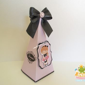 caixa cone Tema Boneca em Paris