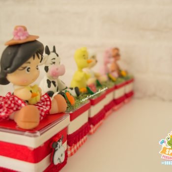 Caixa Acrilica Papelaria Fazendinha Menina