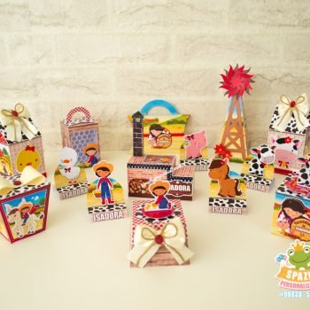 Kit Papelaria Fazendinha Menina