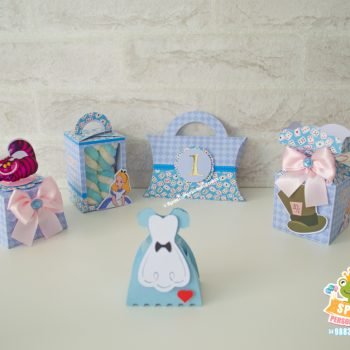 SCRAPS FESTA ALICE NO PAIS DAS MARAVILHAS