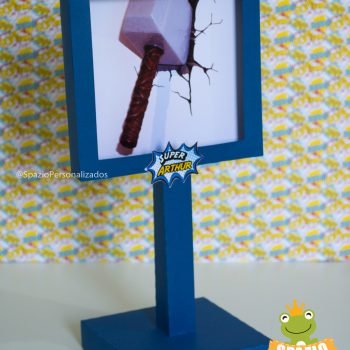 Centro de Mesa - Papelaria Personalizada Heróis Tradicional