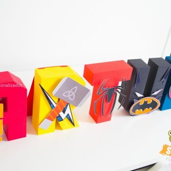 Nome 3D no Tema Heróis de Papelaria Personalizada