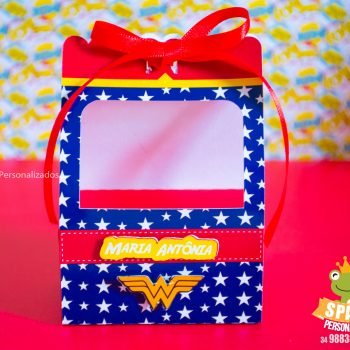 CAIXA PIRULITO MULHER MARAVILHA Heróis Cute de Papelaria Personalizada Uberlândia