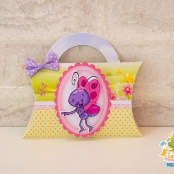 Almofada - Papelaria Galinha Pintadinha